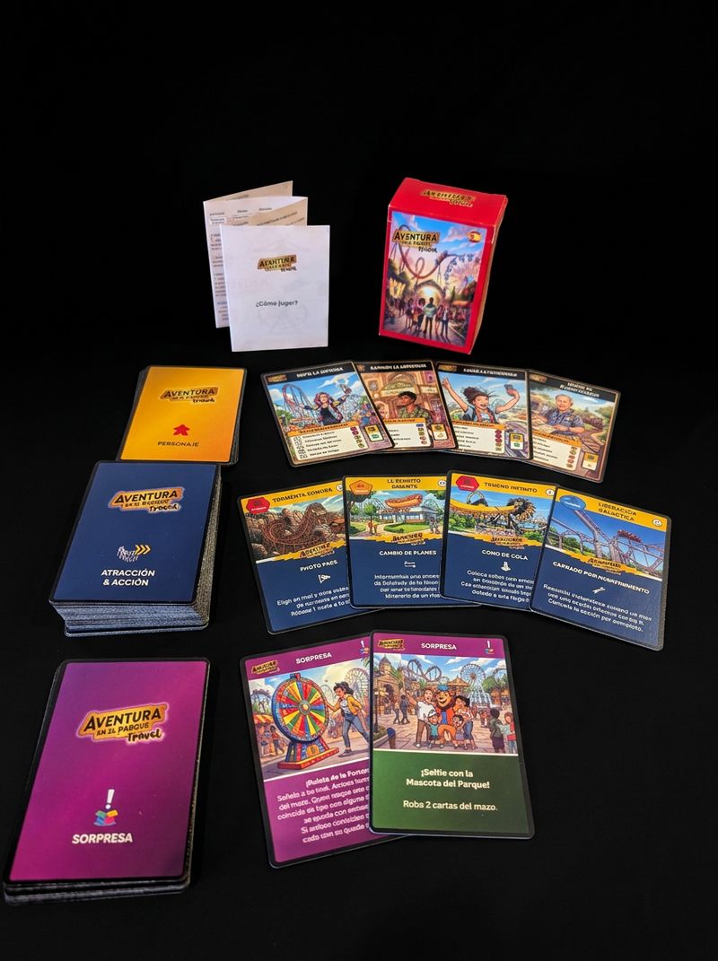 Caja de cartas y mazo de Aventura en el Parque Travel
